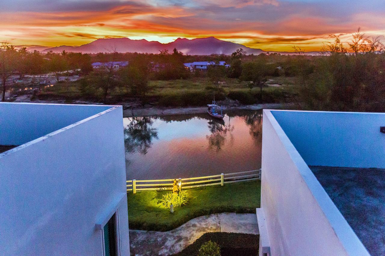 Absolute Beachfront Villa Ban Huai Yang Exterior foto